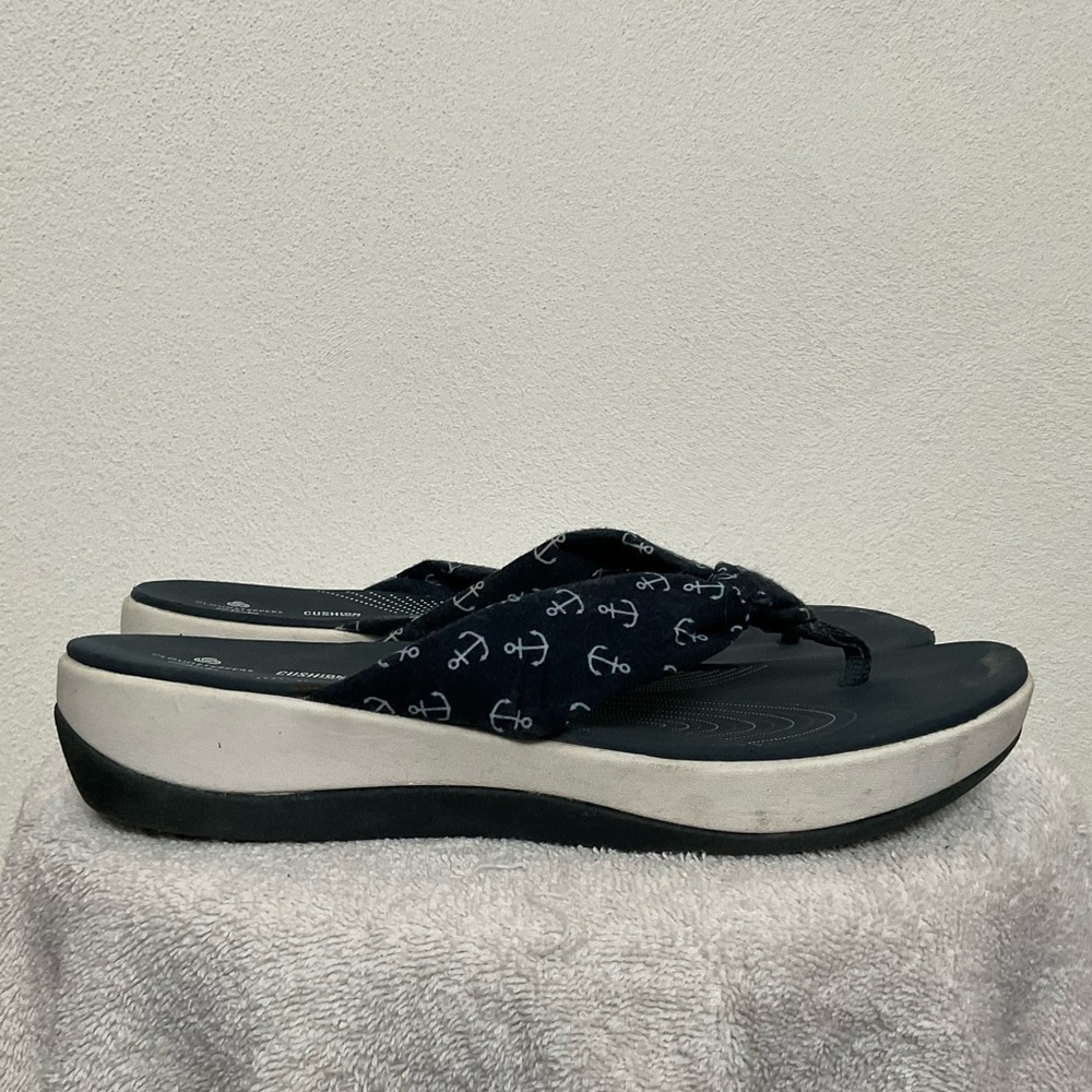 Clarks Cloudsteppers Arla Glison Navy Blue Anchor Print Sandal Size 11